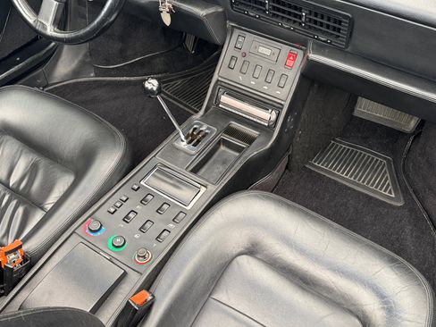 Used 1990 Ferrari Mondial T Cabriolet image 17