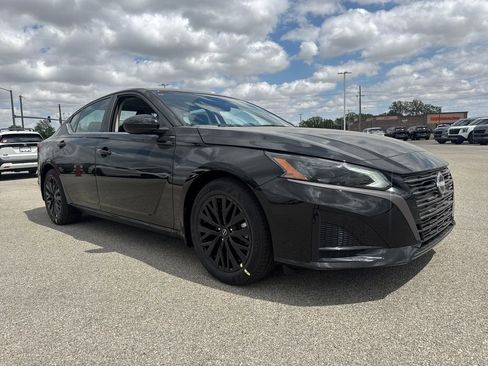 New 2026 Nissan Altima 2.5 SV w/ SV Special Edition Package image 8