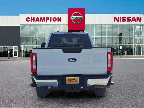 Used 2024 Ford F250 XLT image 6