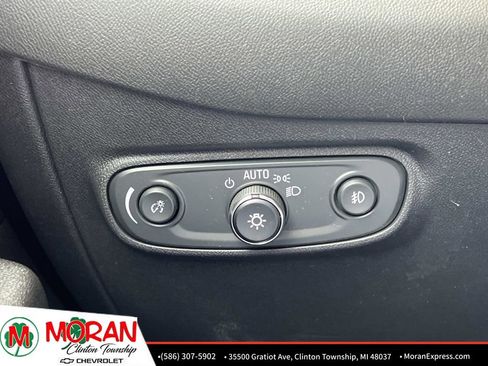 Certified 2024 Chevrolet Equinox Premier FWD image 28