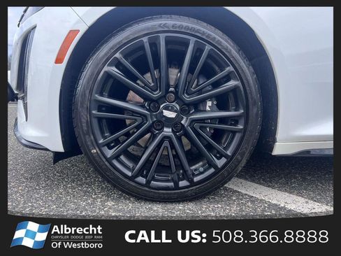 Used 2022 Cadillac CT5 V w/ LPO, ONYX Package AWD/4WD image 33