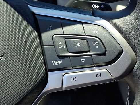 Used 2025 Volkswagen Atlas SE AWD/4WD image 21