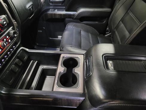Used 2016 GMC Sierra 1500 Denali w/ Enhanced Driver Alert Package AWD/4WD image 26