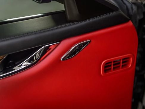 Used 2018 Maserati Quattroporte S GranLusso Q4 image 23