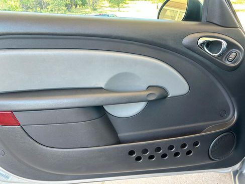 Used 2005 Chrysler PT Cruiser GT FWD image 8