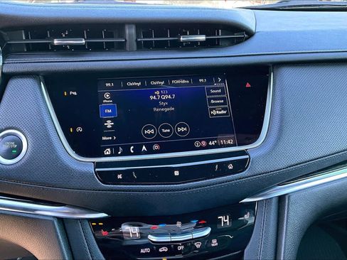 Used 2021 Cadillac XT5 Premium Luxury image 28