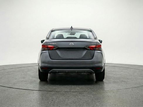 Used 2025 Nissan Versa SV image 7