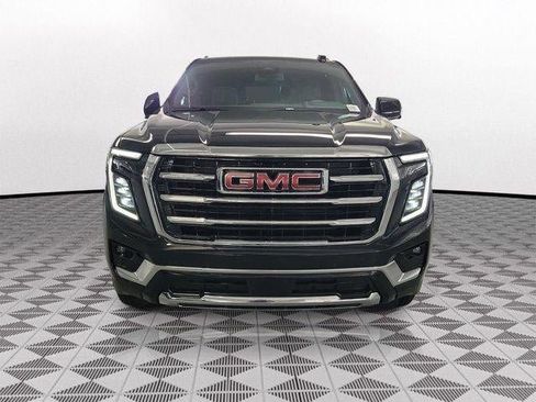 Used 2025 GMC Yukon Elevation RWD image 2