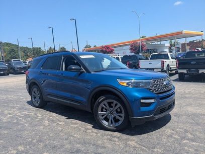 Certified 2022 Ford Explorer XLT w/ Equipment Group 202A