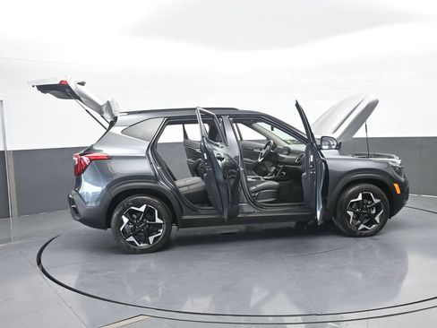 Used 2024 Kia Seltos EX FWD image 73