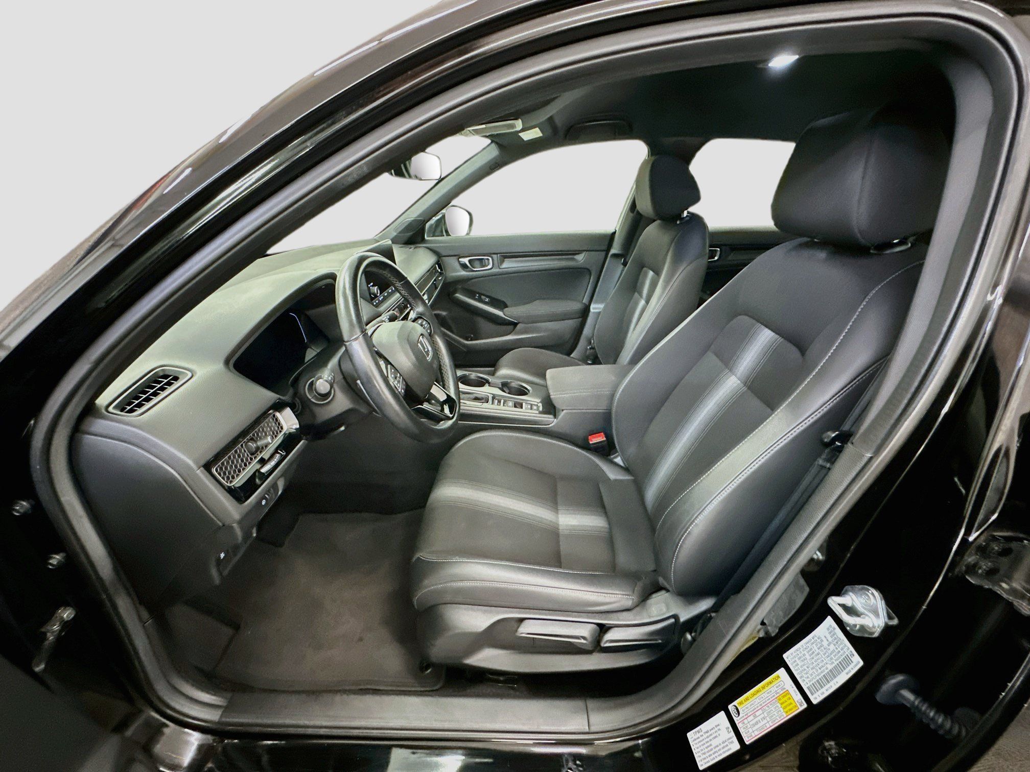 Used 2025 Honda Civic Sport image 13