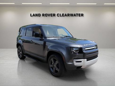 New 2025 Land Rover Defender 110 S AWD/4WD image 7