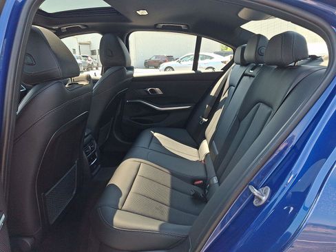 Used 2023 BMW M340i RWD image 10