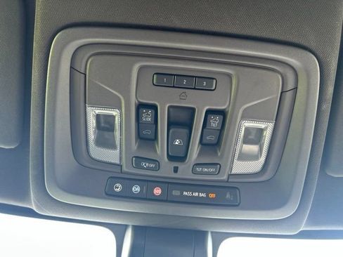 Used 2020 GMC Sierra 1500 Denali w/ Denali Ultimate Package AWD/4WD image 42