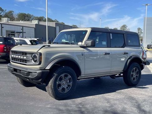 New 2025 Ford Bronco Big Bend image 3