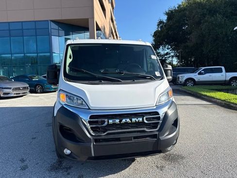 Used 2025 RAM ProMaster 2500 w/ U-Haul Equipment Group FWD image 11