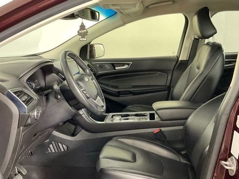 Used 2022 Ford Edge Titanium AWD/4WD image 10