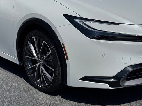 New 2025 Toyota Prius XLE image 2