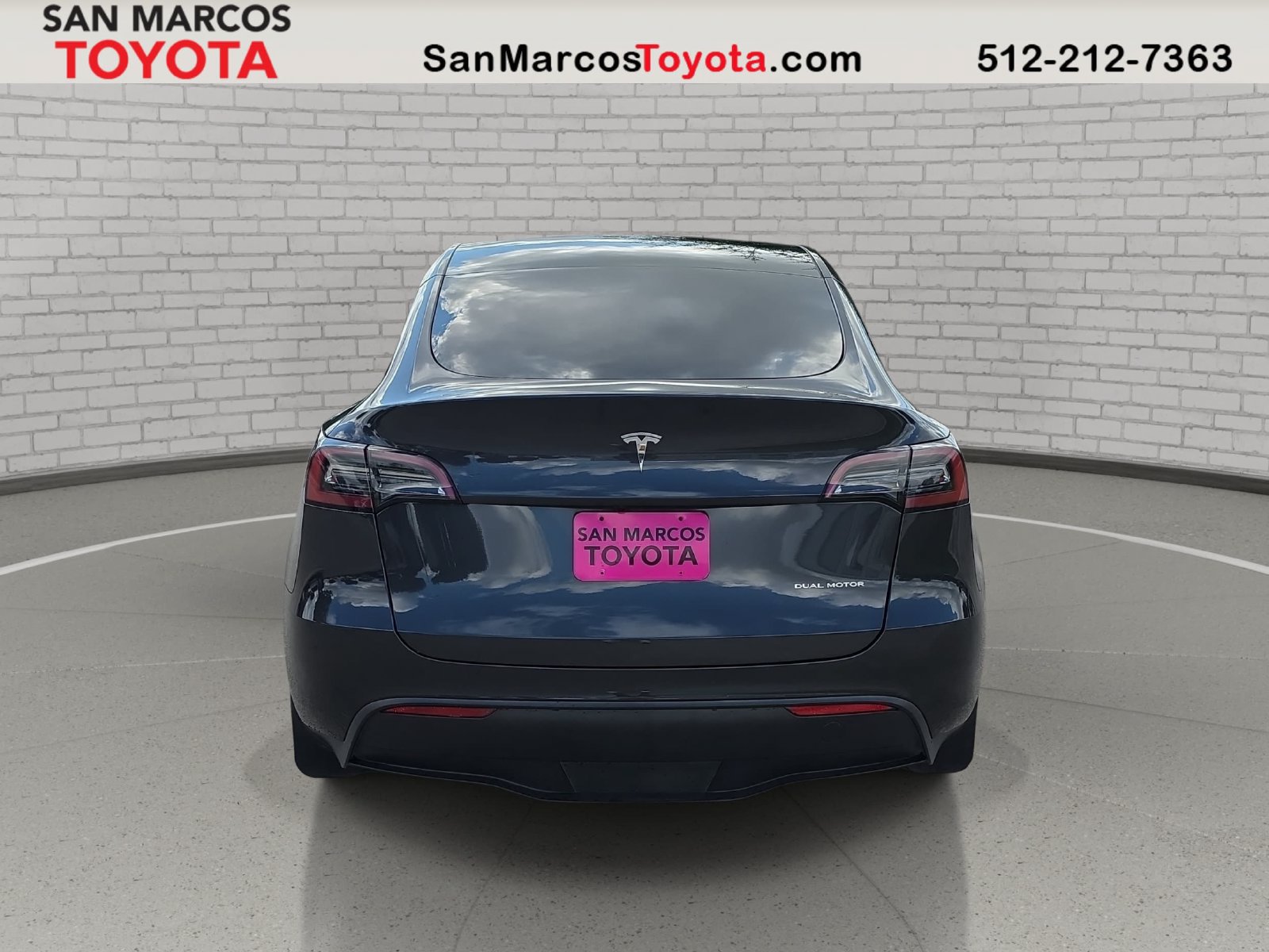 Used 2024 Tesla Model Y Long Range AWD/4WD image 7
