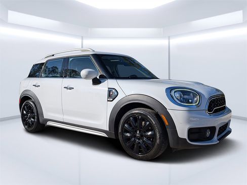 Used 2020 MINI Cooper Countryman S image 1