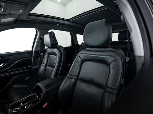 Used 2022 Lincoln Corsair Reserve w/ Equipment Group 201A image 16