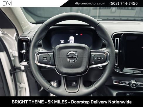Used 2025 Volvo XC40 B5 Core w/ Protection Package Premier AWD/4WD image 52