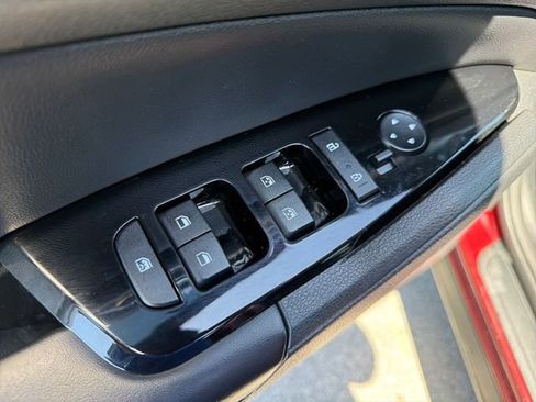 Certified 2023 Kia Sportage SX FWD image 18