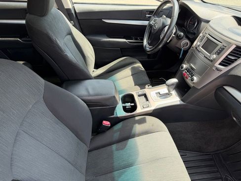 Used 2014 Subaru Outback 2.5i Premium AWD/4WD image 15