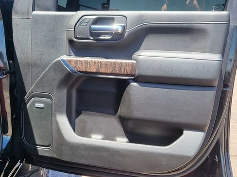 Used 2022 GMC Sierra 3500 Denali w/ Denali Ultimate Package AWD/4WD image 18