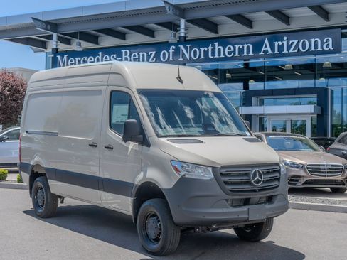 Used 2025 Mercedes-Benz Sprinter 2500 image 1