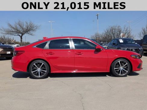 Used 2024 Honda Civic Touring image 4