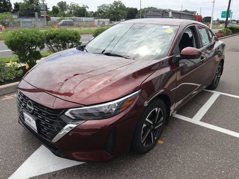 Certified 2024 Nissan Sentra SV w/ All-Weather Package FWD image 9