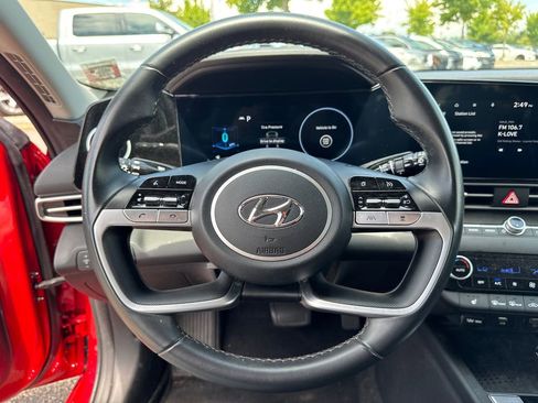 Used 2023 Hyundai Elantra SEL w/ Convenience Package FWD image 23