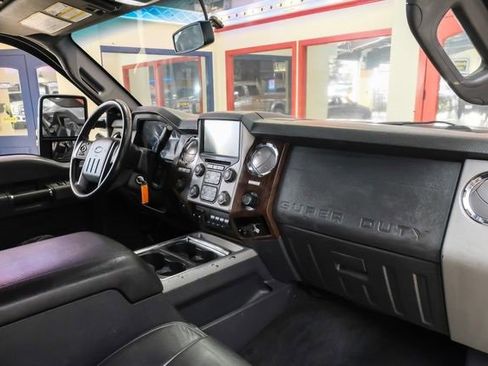 Used 2016 Ford F250 Lariat w/ Chrome Package image 11