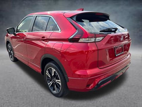 Used 2024 Mitsubishi Eclipse Cross SEL AWD/4WD image 3
