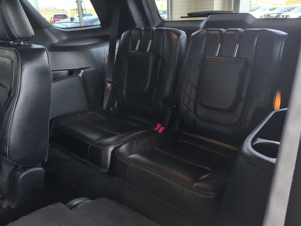 Used 2018 Ford Explorer Platinum AWD/4WD image 33
