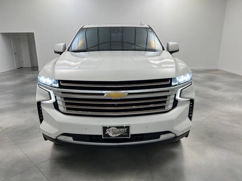 Used 2022 Chevrolet Tahoe High Country image 2