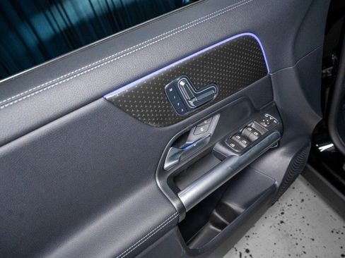 Certified 2025 Mercedes-Benz GLA 250 image 11