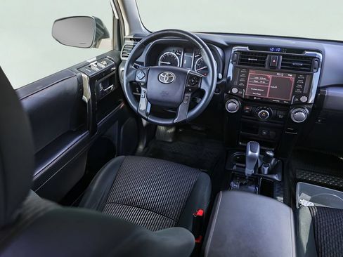 Used 2021 Toyota 4Runner TRD Off-Road AWD/4WD image 29