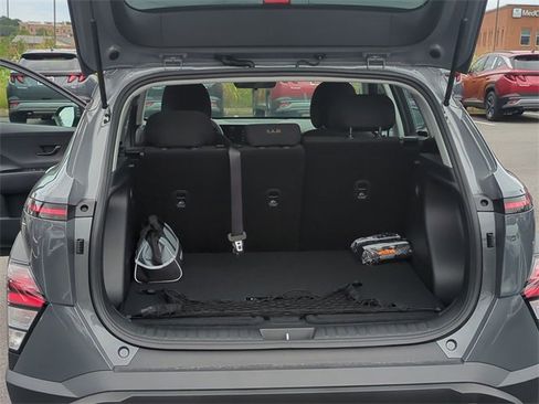 New 2026 Hyundai Kona SE image 29