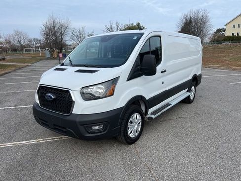 Used 2024 Ford Transit 250 Low Roof w/ Exterior Upgrade Package image 4