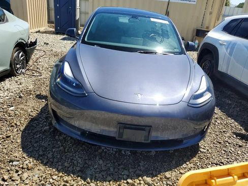 Used 2022 Tesla Model 3 Long Range AWD/4WD image 5