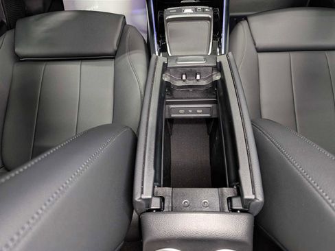 Certified 2025 Mercedes-Benz GLA 250 4MATIC image 20