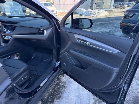 Used 2024 Cadillac XT6 Luxury image 33