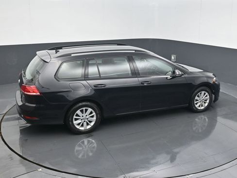 Used 2018 Volkswagen Golf S image 24