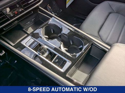 New 2024 Volkswagen Atlas Cross Sport SEL R-Line AWD/4WD image 15