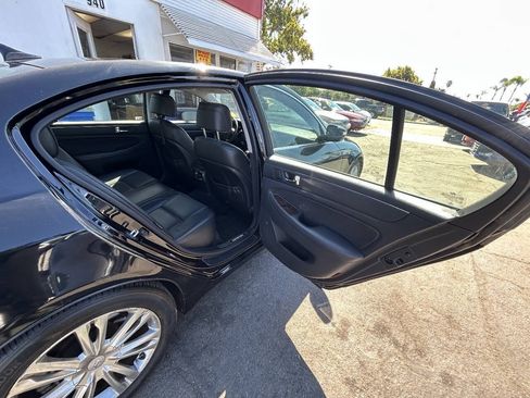 Used 2010 Hyundai Genesis 4.6 w/ Technology Pkg 5 RWD image 18