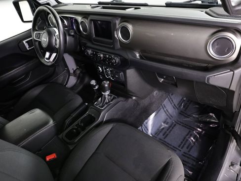 Used 2019 Jeep Wrangler Unlimited Sahara w/ Safety Group AWD/4WD image 28