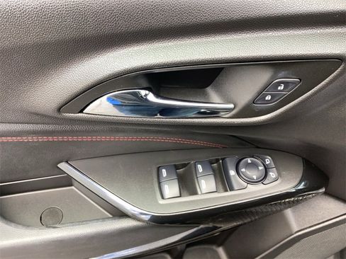 Used 2025 Chevrolet Trax RS w/ Driver Confidence Package image 12