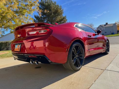 Used 2018 Chevrolet Camaro SS image 36